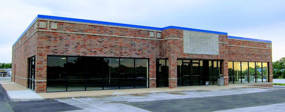 Former Blockbuster storefront